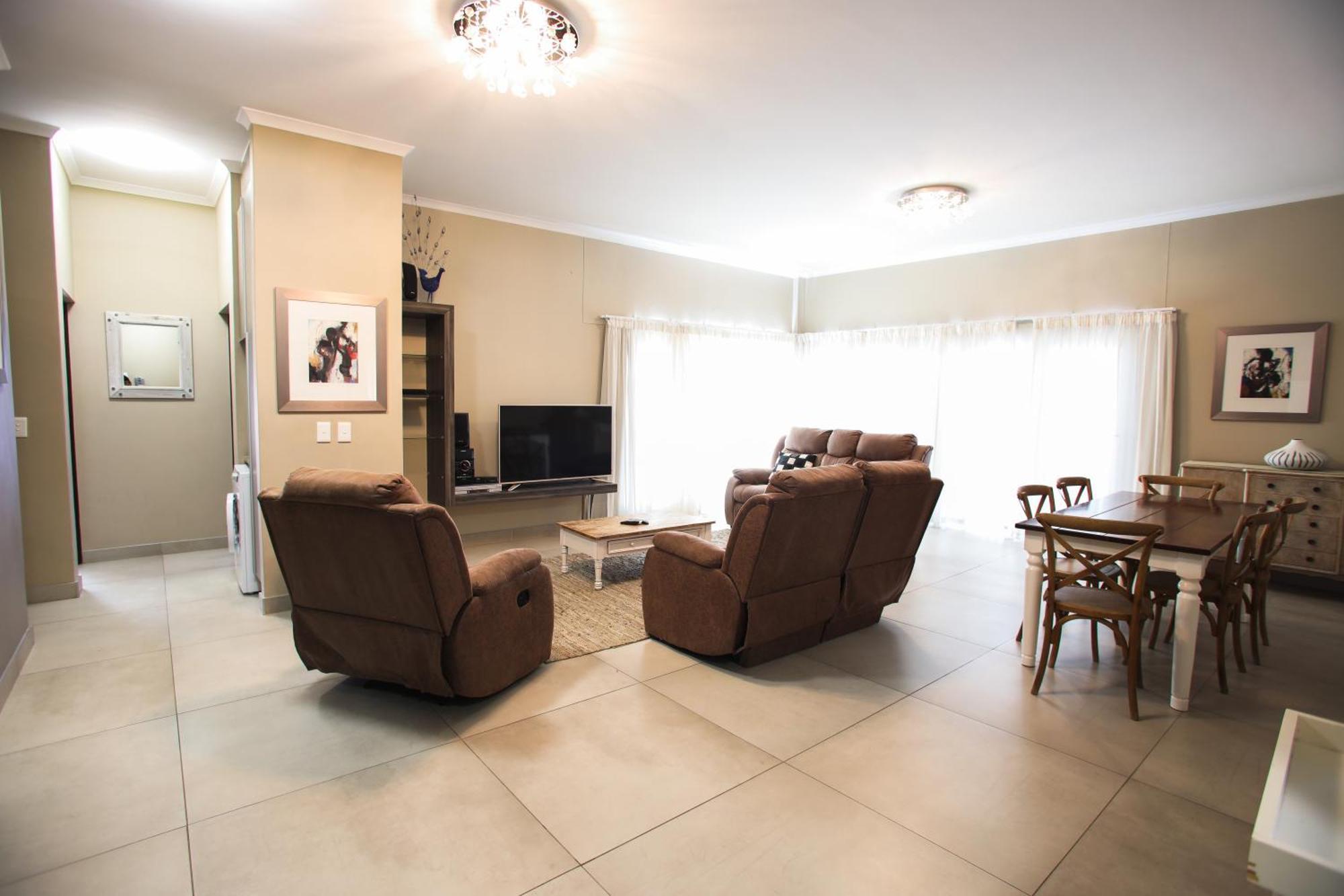 Hnt Atlantic Self Catering Apartment Swakopmund Exterior foto