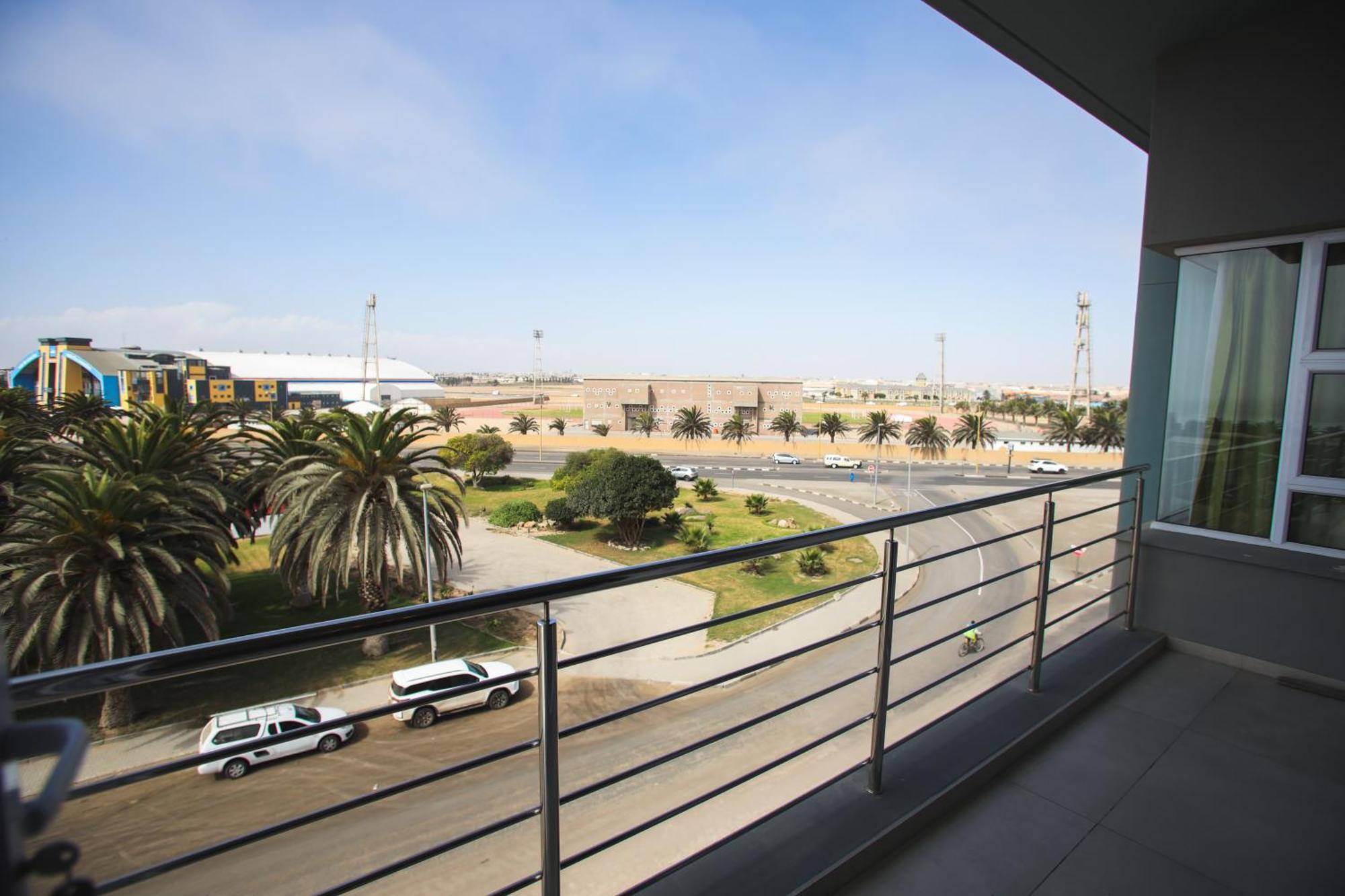 Hnt Atlantic Self Catering Apartment Swakopmund Exterior foto