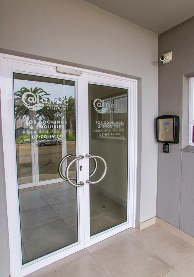 Hnt Atlantic Self Catering Apartment Swakopmund Exterior foto